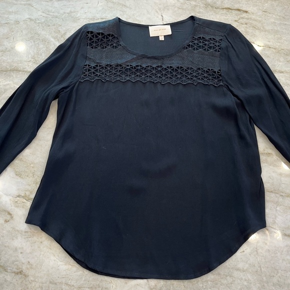 Skies are Blue | Lace Yoke Long‎ Sleeve Blouse | Black | Petite Medium (MP) - Picture 2 of 11